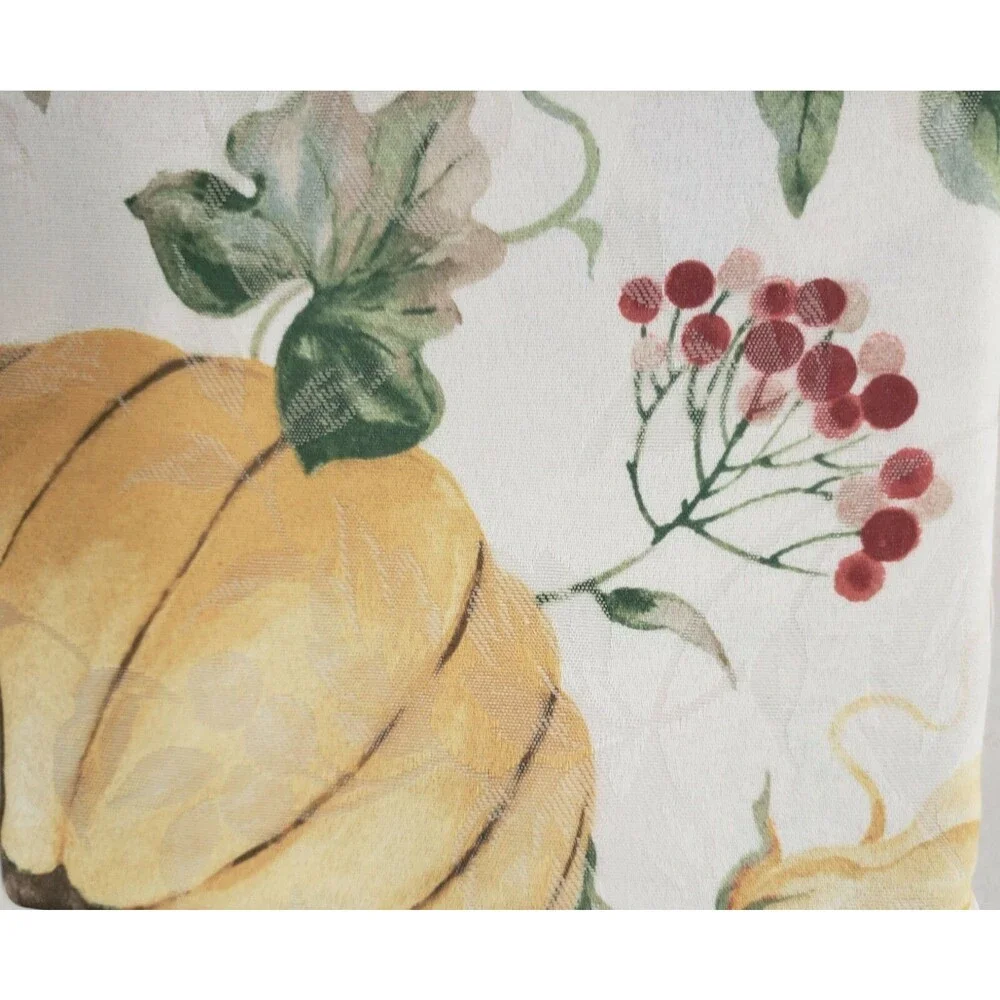 1 Printed Fabric Jacquard Tablecloth,70